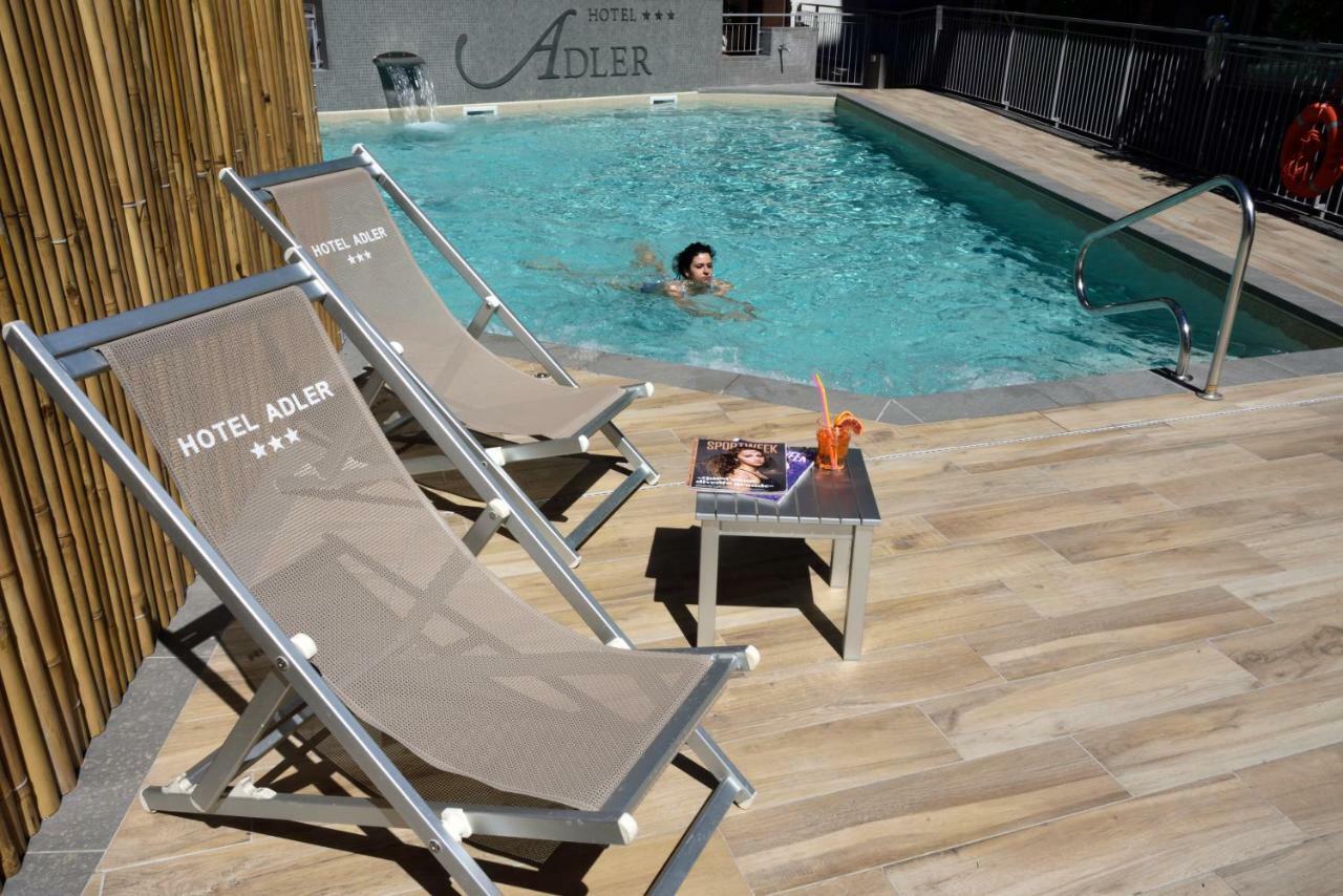 Hotel Adler Alassio Buitenkant foto