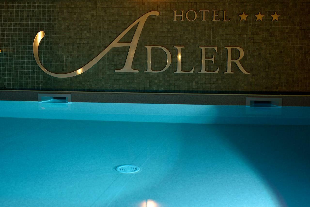 Hotel Adler Alassio Buitenkant foto